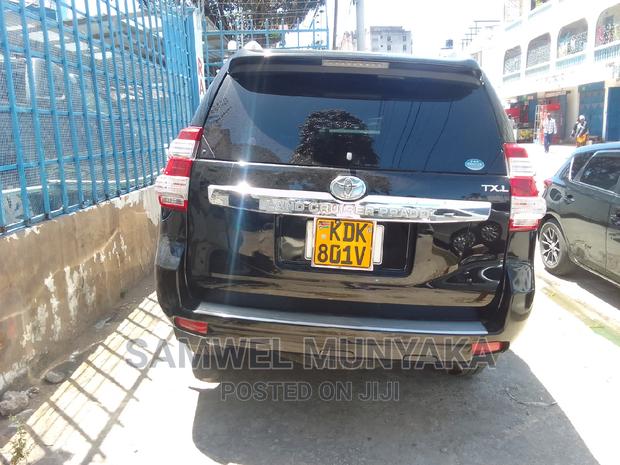 2015 Toyota Land Cruiser Prado 2.7 VVT-i Black: Luxury SUV
