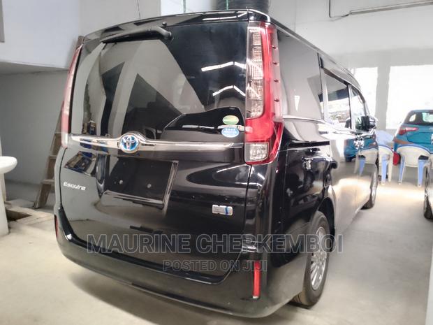 Toyota Esquire 2016 Black