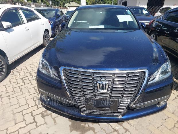 Blue 2015 Toyota Crown - Spacious Sedan Available