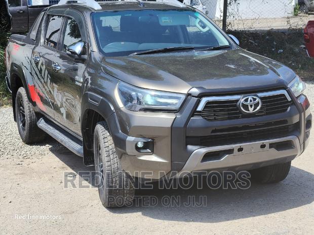 Toyota Hilux 2016 - Gray - Rugged X Double Cab 4x4
