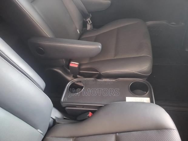 Used 2016 Toyota Esquire in Burgundy Leather