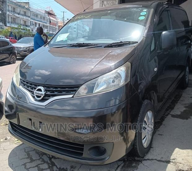 Brown 2017 Nissan NV200 SV Pre-owned Vehicle Listing