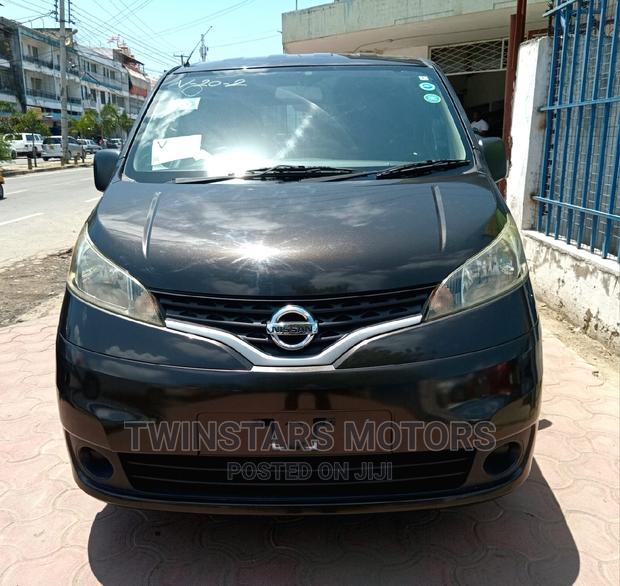 Brown 2017 Nissan NV200 SV Pre-owned Vehicle Listing