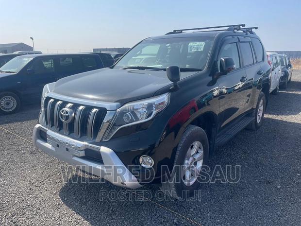2017 Toyota Land Cruiser Prado 2.7 - Sleek Black Model