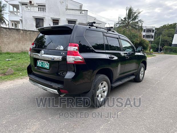 2017 Toyota Land Cruiser Prado 2.7 - Sleek Black Model
