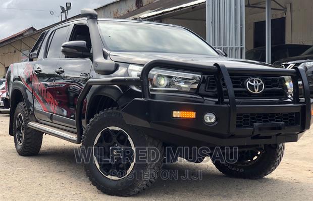 2018 Black Toyota Hilux: Experience the Ultimate Drive