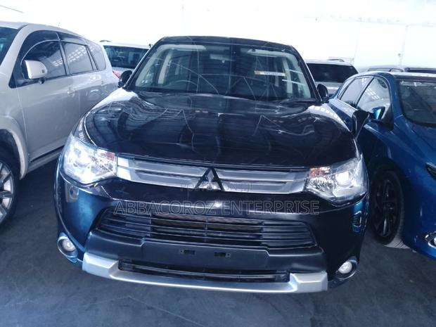 Mitsubishi Outlander 2015 Black