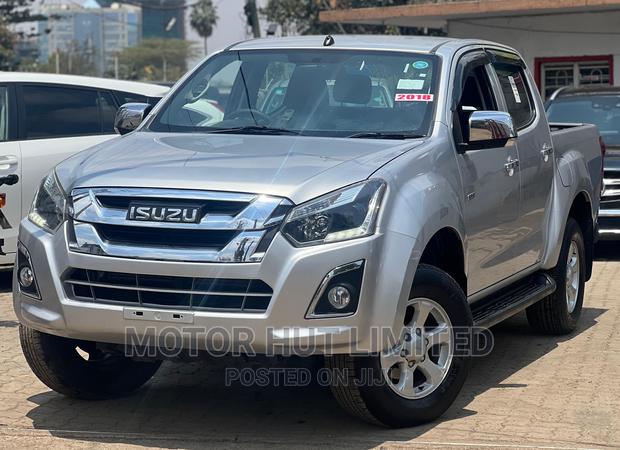 Isuzu D-MAX 2018 Silver: Reliable and Stylish Pickup Truck