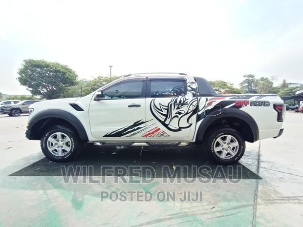2016 White Ford Ranger - Perfect for Outdoor Enthusiasts