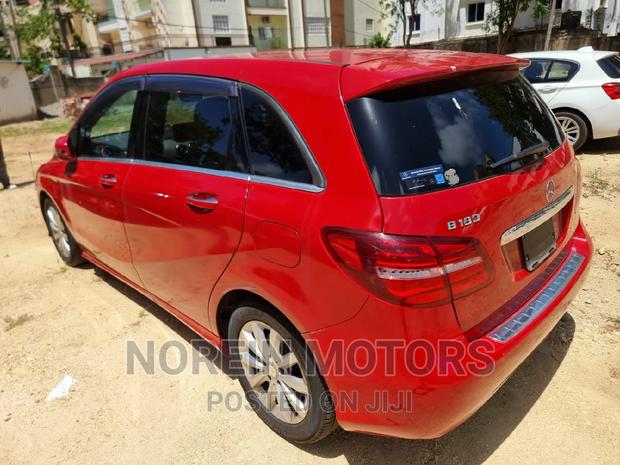 Luxury Electric Mercedes-Benz B-Class B 250e 2016 Red