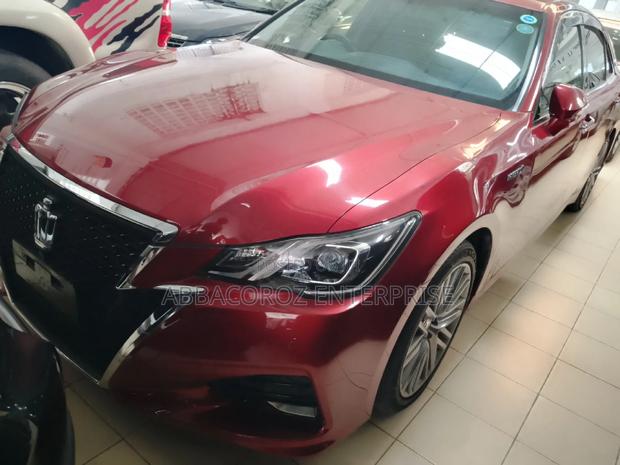 Toyota Crown 2016 Red