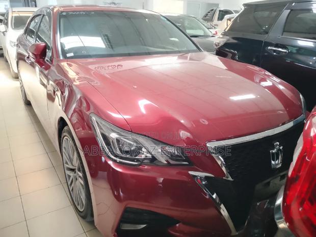 Toyota Crown 2016 Red
