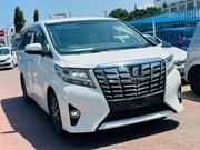 White 2016 Toyota Alphard - High-End Sedan Available for sale