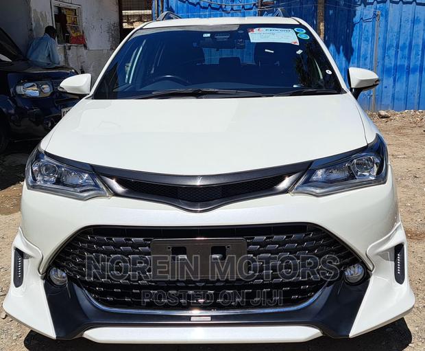 2017 Toyota Corolla Fielder White - Low Mileage Pre-owned Sedan