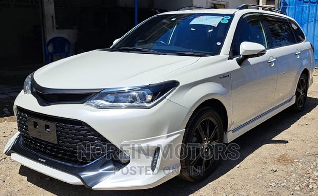 2017 Toyota Corolla Fielder White - Low Mileage Pre-owned Sedan