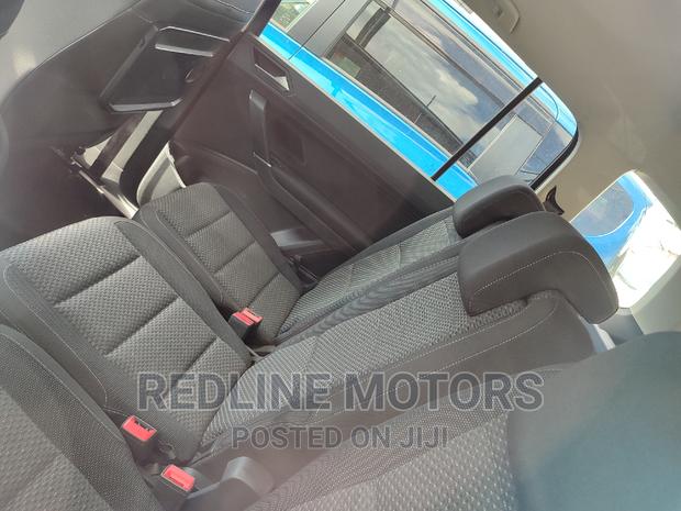 2016 Black Volkswagen Touran: Perfect for Daily Commute