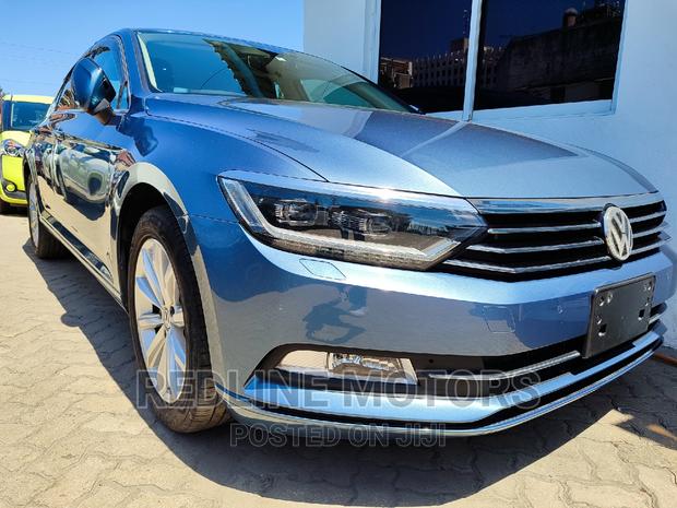 Volkswagen Passat 2016 Blue - Sleek & Fuel-Efficient Sedan