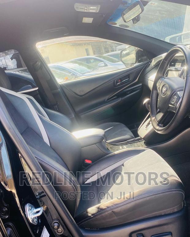 Pre-owned 2016 Toyota Harrier 4WD Black - Quality SUV at Great Price