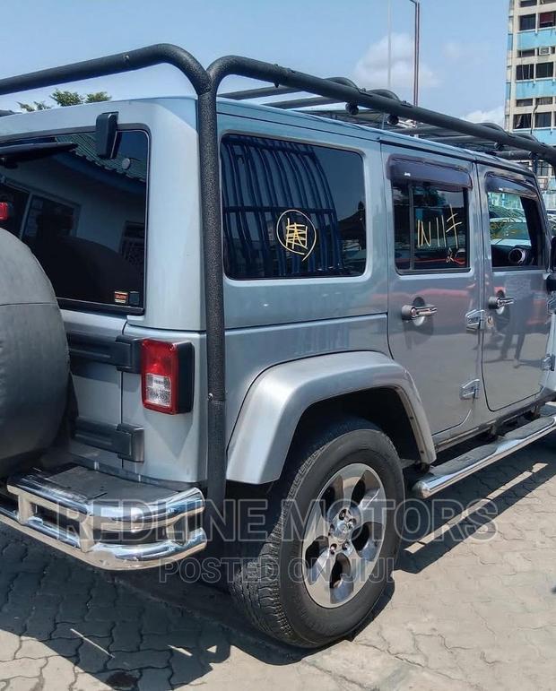 Silver 2016 Jeep Wrangler Sport 4x4 - Durable Off-Road Excellence