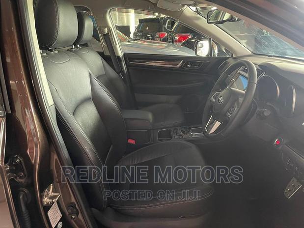 2017 Subaru Outback 2.5i Limited Brown AWD - Luxurious SUV