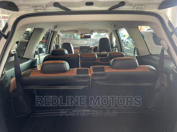 2016 Subaru Exiga White - Perfect Blend of Style and Efficiency