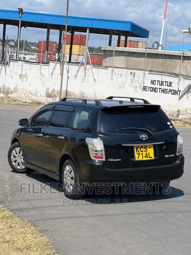 Toyota Corolla Fielder 2012 Black