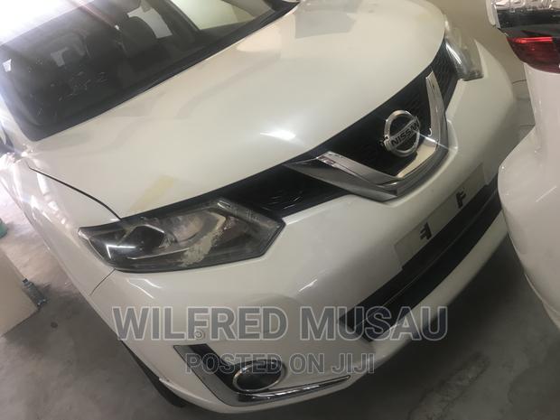 2016 Nissan X-Trail FWD - Hybrid White