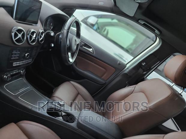 2016 Mercedes-Benz B-Class Pearl: Compact SUV with Luxury Features