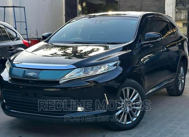 Black Toyota Harrier 2017 - Sophisticated Luxury SUV