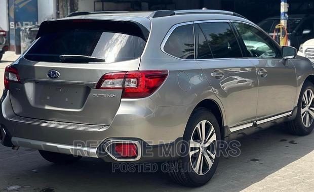 2018 Subaru Outback Gold - Pre-owned, Certified, Top-Notch Condition!