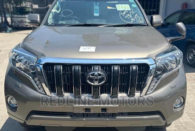 2017 Toyota Land Cruiser Prado Gray - Pre-owned Luxury SUV
