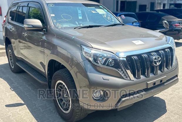 2017 Toyota Land Cruiser Prado Gray - Pre-owned Luxury SUV