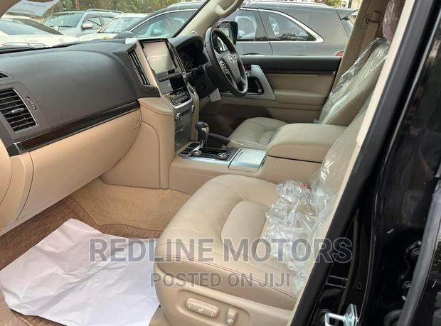 New 2018 Toyota Land Cruiser Black - Premium Off-Roader Available