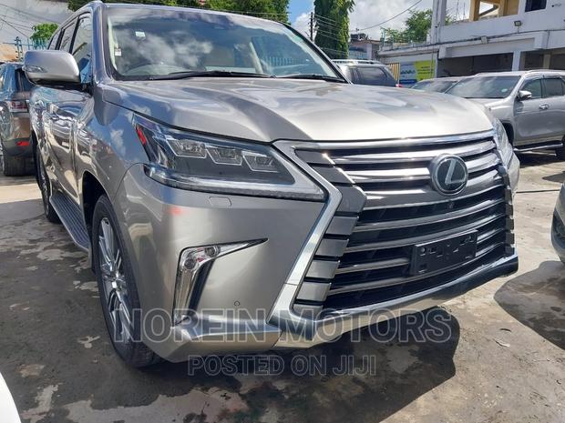 Gold-Trimmed Luxury Lexus LX 2018 on Offer