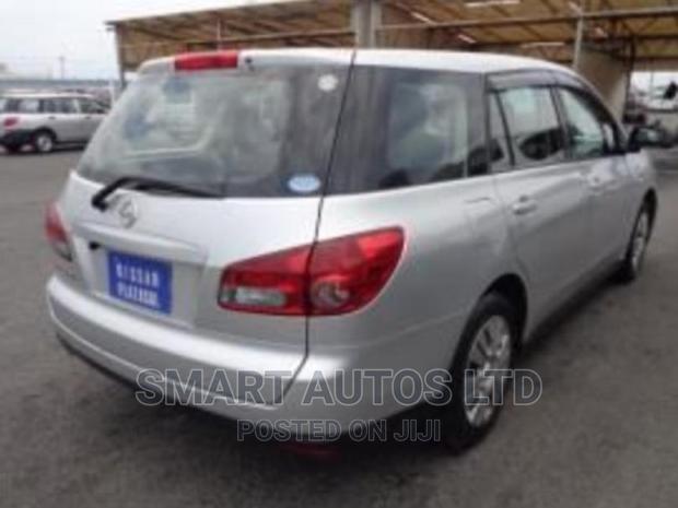 2016 Nissan Wingroad Silver: Perfect for Your Daily Commute