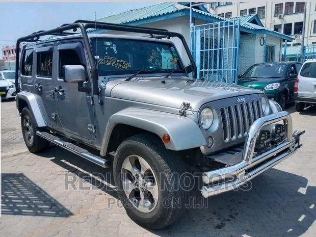 2016 Jeep Wrangler - Silver Beauty: Ready for Adventure!