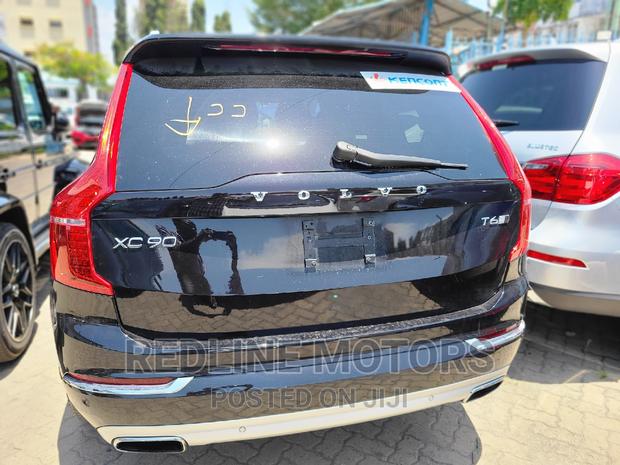 Volvo XC90 2017 Black - Sophisticated SUV with Luxury Interior