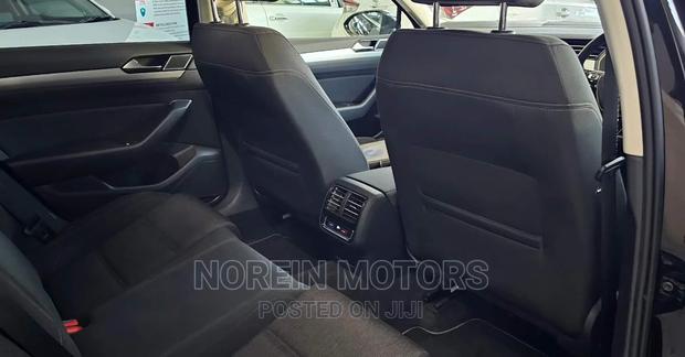 Volkswagen Passat 2017 Black - Performance and Style