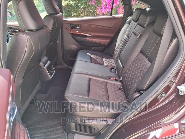 Used 2016 Toyota Harrier in Brown: Affordable and Stylish