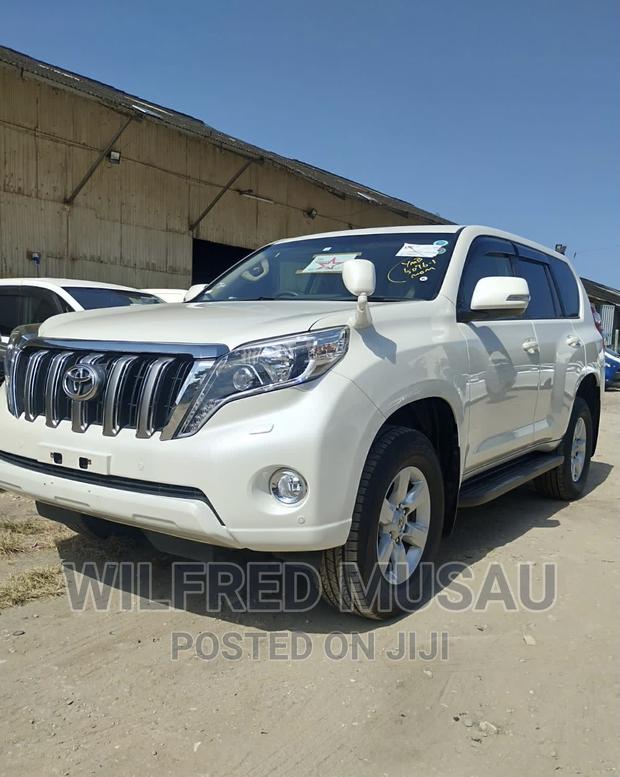 White Toyota Land Cruiser Prado 2017 - Premium Off-Road Experience