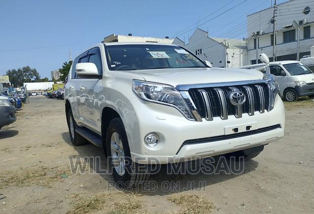 White Toyota Land Cruiser Prado 2017 - Premium Off-Road Experience