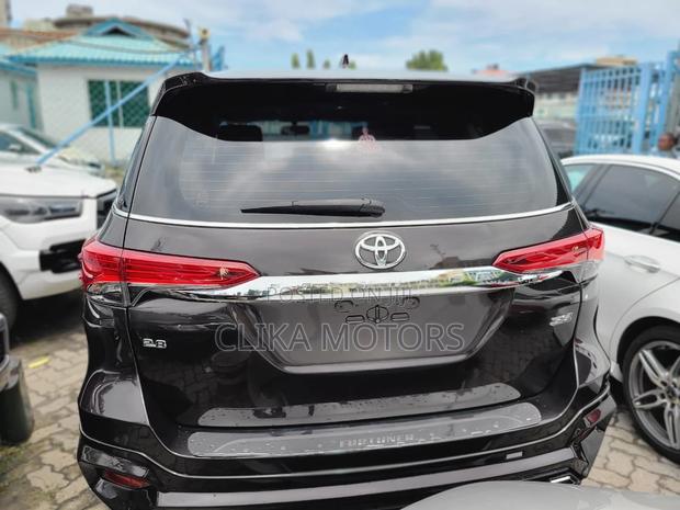 Dark Side of Fortuner 2016 Toyota: Athletic SUV with Darkened Exterior