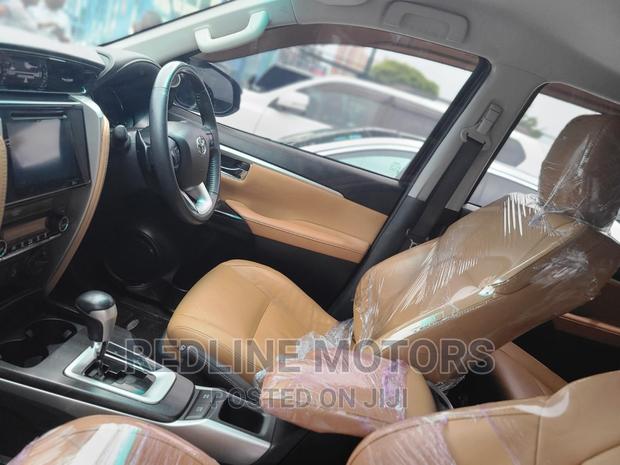 Dark Side of Fortuner 2016 Toyota: Athletic SUV with Darkened Exterior