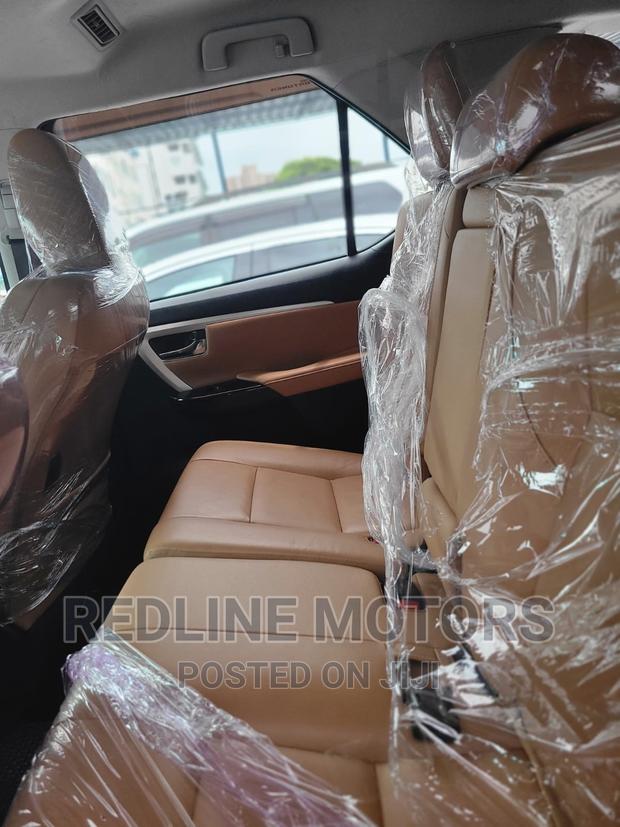 Dark Side of Fortuner 2016 Toyota: Athletic SUV with Darkened Exterior