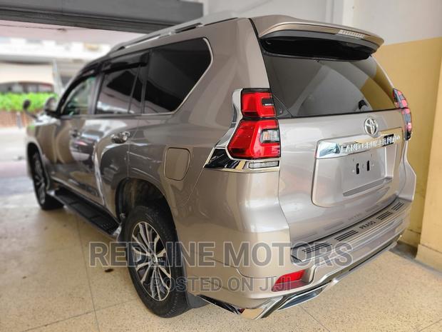 2017 Toyota Land Cruiser Prado Silver - Used Luxury SUV for Sale