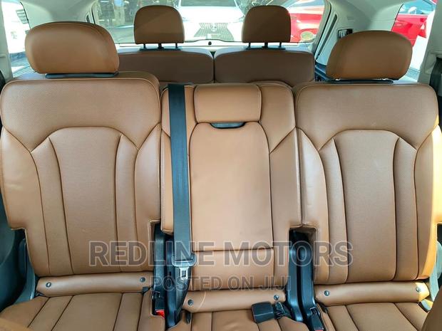 2017 Black Audi Q7 - Perfect for Families