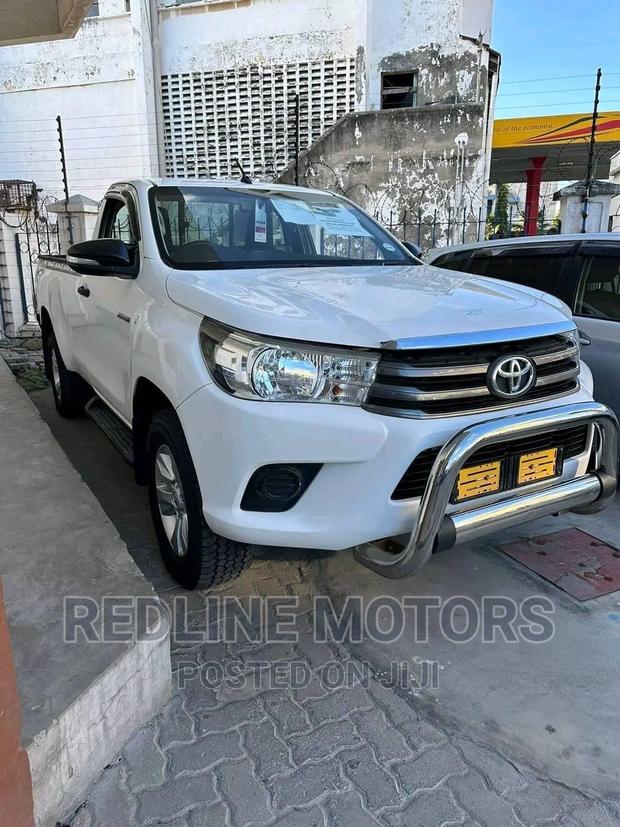 2017 Toyota Hilux in White: Versatile Pickup Truck