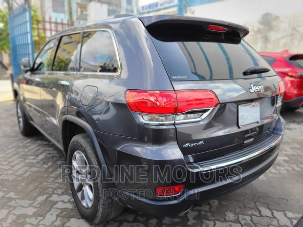 2018 Jeep Compass - Gray Edition: Combining Style and Performance