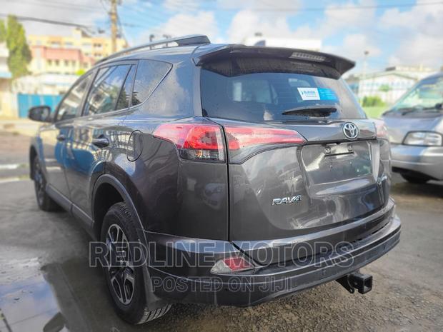 2016 Toyota RAV4 in Gray - Stunning Deal Awaits!