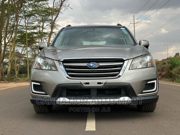 2016 Subaru Exiga in Silver: Perfect for Families